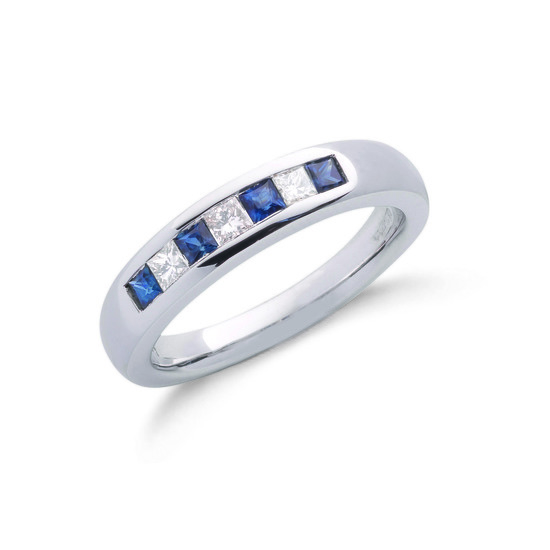 9ct White Gold Ring with recessed mounted 0.20ct TW Diamonds and four Sapphires 0.35ct TW, Princess Cut